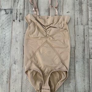 Woman’s Bodysuit Seamless Tan Shapewear Soandex Size M